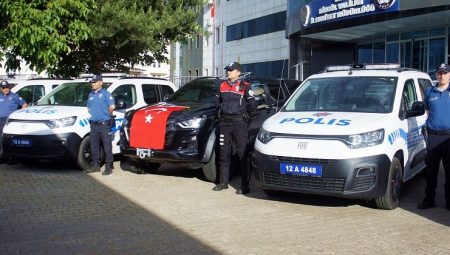 Bingöl İl Emniyet Müdürlüğü’ne teni araçlar tahsis edildi