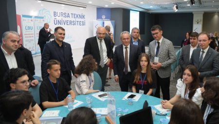 Bursa’da liseli gençler bilimi konuşacak