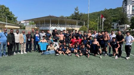 Gemlik Belediyespor U-17 Elit Lig’de şampiyon