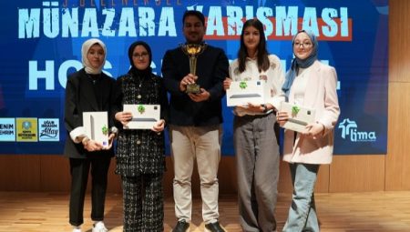 Konya’da Medeniyet Akademileri’nde Münazara Yarışması