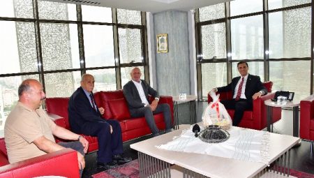 Mesir Derneği yönetiminden Başkan Zeyrek’e ziyaret