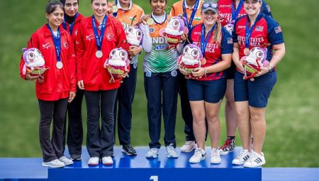 Muğlalı milli sporculara gümüş madalya