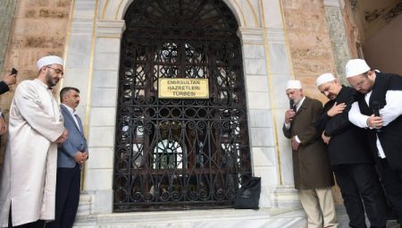 Yıldırım’da Erguvan Bayramı kutlandı