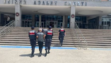 Aranan iki kişi Edirne Keşan'da yakalandı