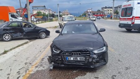 Düzce'de trafik kazası: 3 yaralı!