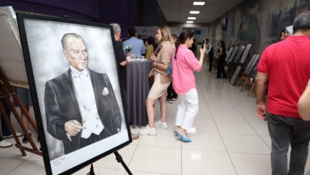 Gebze’de eğitimin taçlandırdığı başarı tuvallere yansıdı