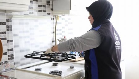 Kocaeli’de 727 eve bayram temizliği