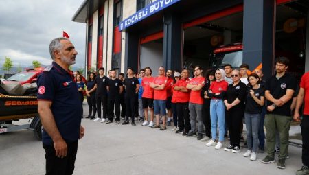 Kocaeli’nin sahilleri onlara emanet