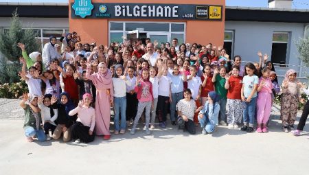 Konya’da Başkan Altay Bilgehane öğrencileriyle buluştu