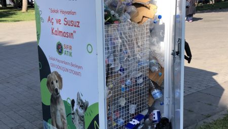 Bursa’ da atıklar “mama” ya dönüşüyor