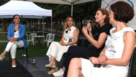 Bursalı kadınlar eşitlik ve özgürlük için Osmangazi’de hem eğlendi, hem öğrendi