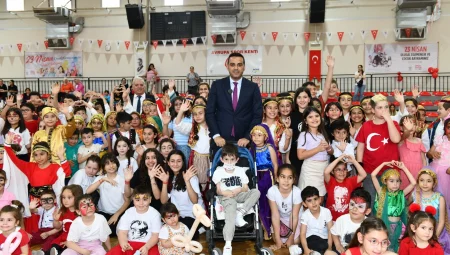 Çiğlili çocuklar eğlence parkında buluşuyor