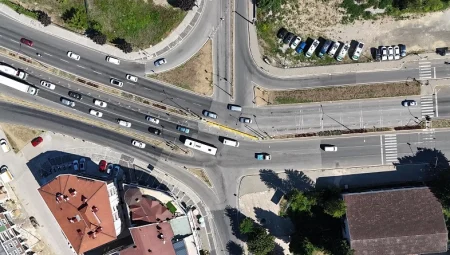 Düzce'de akıllı kavşak trafiğe yine çözüm olmadı!