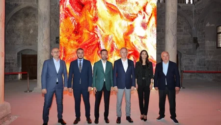 Nevşehir’de ‘Mercan Rüyaları’ dijital sergisi açıldı