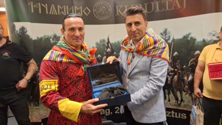 Türk Dünyası Hun-Türk Kurultayında buluştu