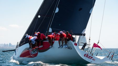 Yarışlar kıran kırana geçti… Büyük kupa ‘ENKA CHEESE IV’ gitti