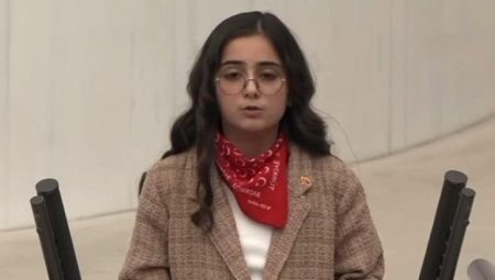‘23 Nisan’ bahisli kompozisyon yarışında Türkiye 1’incisi olan İrem TBMM’de konuştu