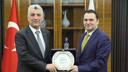 Bakan Bolat, EVFED Yönetim Kurulu Lideri Kaplangı’yı kabul etti