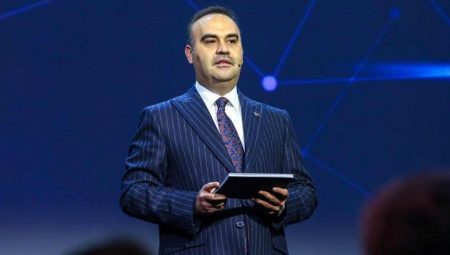 Bakan Kacır’dan elektrikli araç sarj altyapısı için ikinci çağrı!