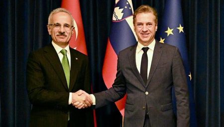 Bakan Uraloğlu Slovenyalı mevkidaşı ile görüştü