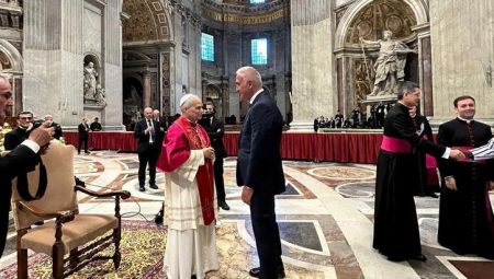 Bakan Ersoy, Papa 14. Leo’nun misyona başlama merasimine katıldı