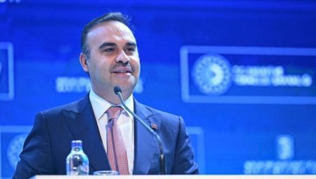 Bakan Kacır: Sanayimizi güçlendirecek yapısal adımları süratle hayata geçireceğiz