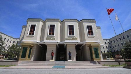 Bakanlık 30 büyükşehir ilçesine kaymakam yerine vali atanacağı tezini yalanladı