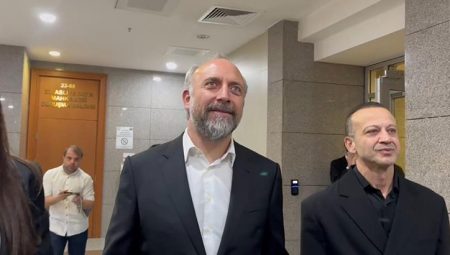 Halit Ergenç ve İstek Kocaoğlu adliyeye geldi