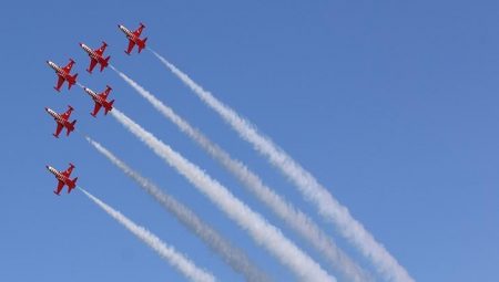 Samsun’da Türk Yıldızları’na büyük ilgi! Gökyüzüne ‘Ay-Yıldız’ çizdiler