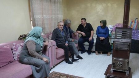 2 yıl evvel kabusu yaşadılar! 6 kişilik aile köy okulunda kalıyor