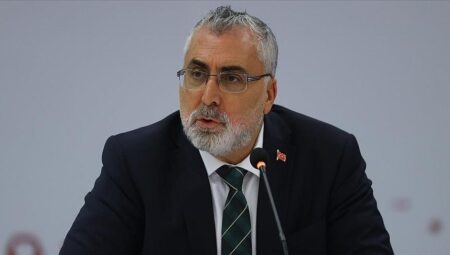 Bakan Işıkhan Türk Devletleri Sendikalar Teşkilatı Birliği Başkanlığına seçilen Atalay’ı tebrik etti