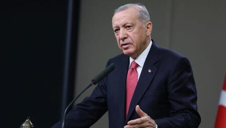 Cumhurbaşkanı Erdoğan’dan Necip Fazıl Kısakürek iletisi