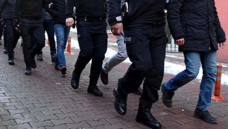 FETÖ operasyonu: 54 kuşkulu gözaltına alındı