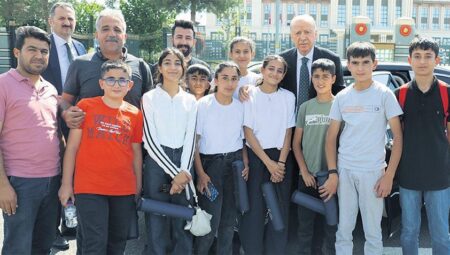 ‘Yeni anayasa için el ele verelim’