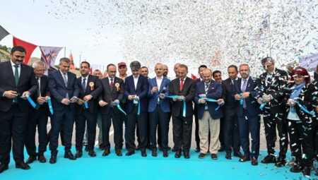 Yeni etraf yolu hizmete açıldı: ”Ülkemizin en işlek otoyolu artık çok daha güvenli”