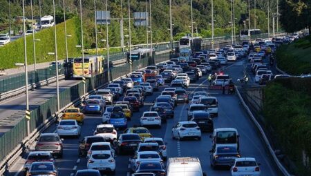 Yeni trafik düzenlemesi: Magandalara ağır cezalar geliyor