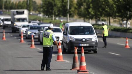 Trafik cezalarının artırılmasına yönelik düzenlemeleri de içeren kanun teklifi, TBMM Adalet Kurulunda